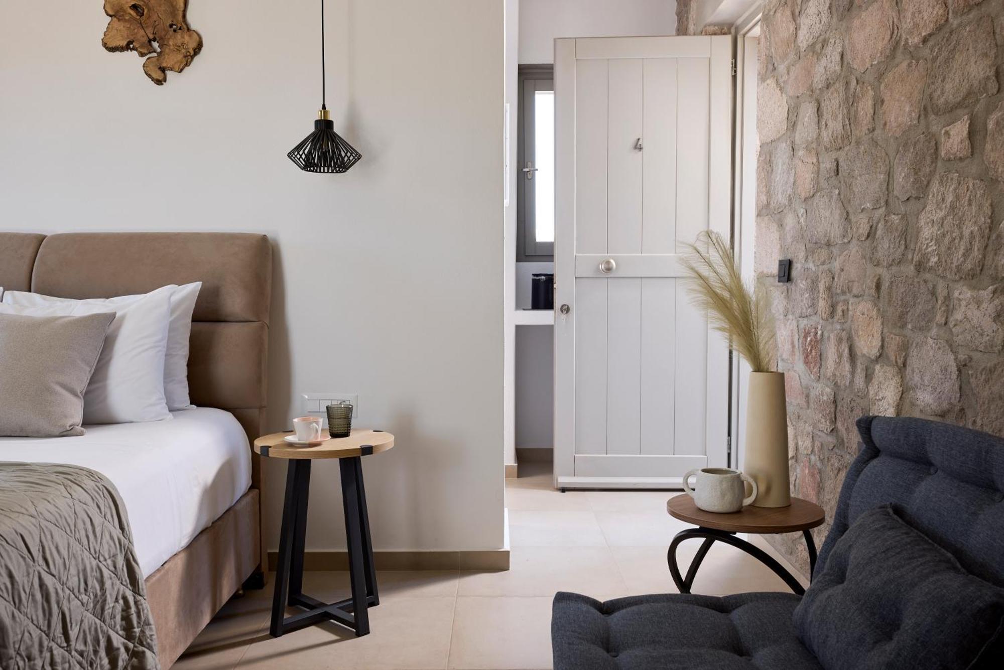 Kedros Milos Suites Adamantas  Zimmer foto