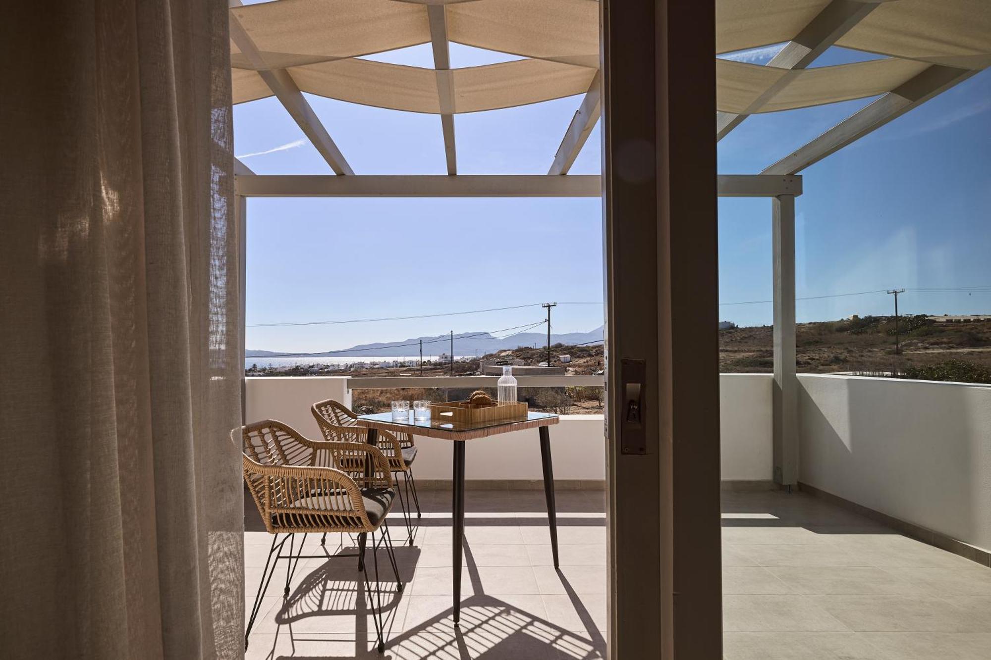 Kedros Milos Suites Adamantas  Zimmer foto