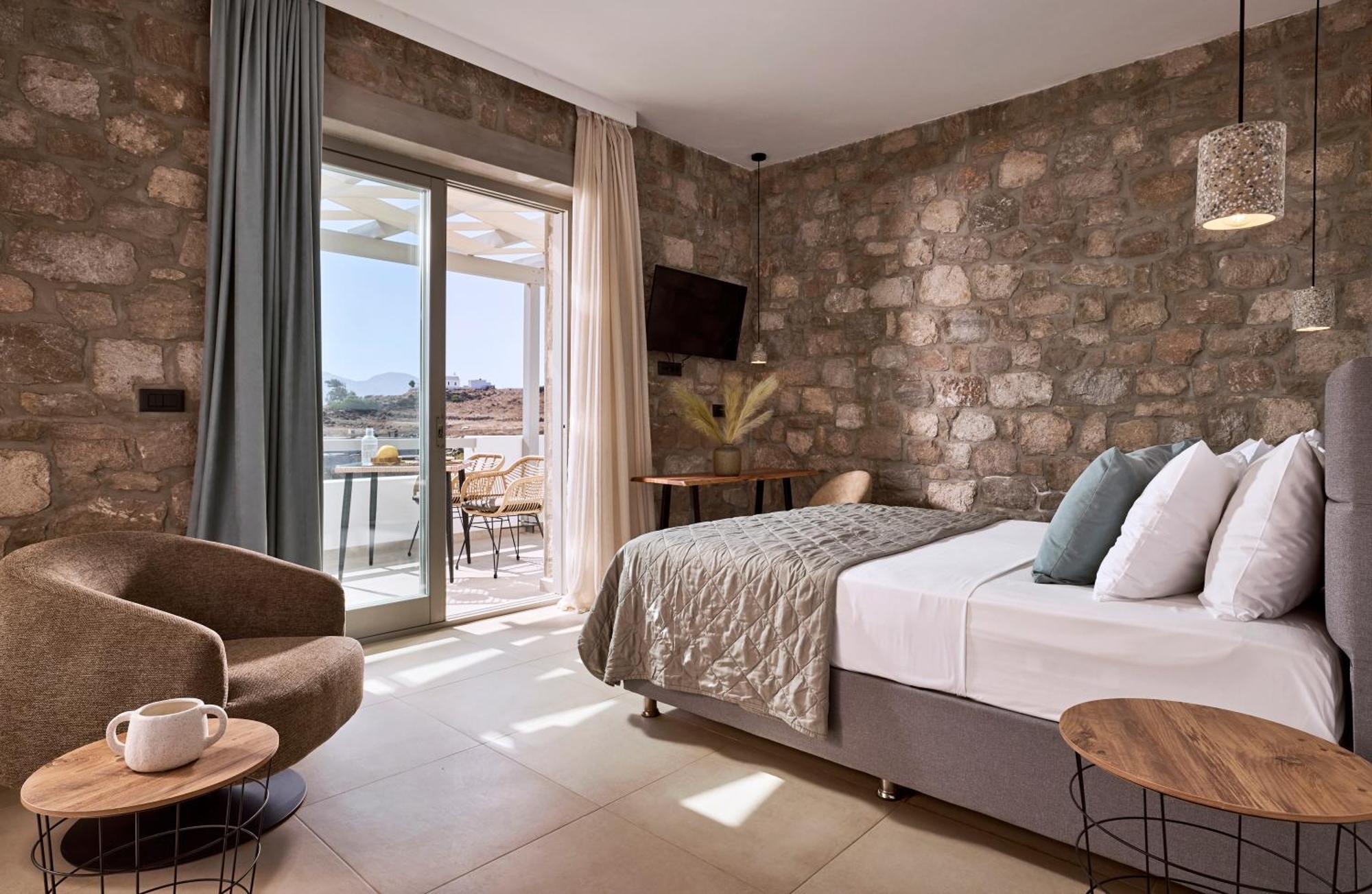 Kedros Milos Suites Adamantas  Zimmer foto